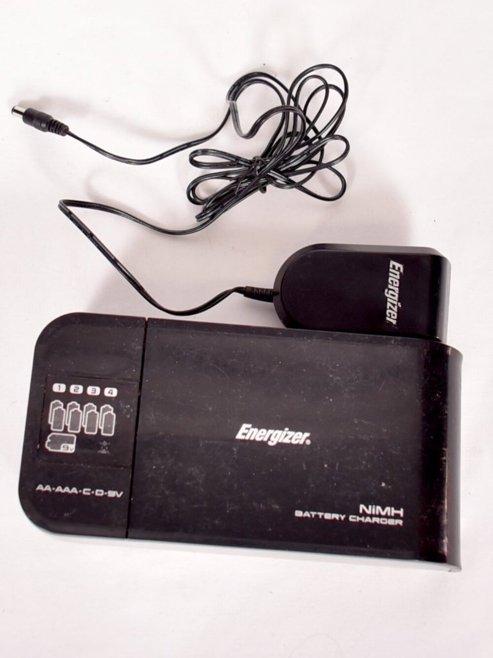 Energizer NiMH Battery Charger For Rechargeable AA-AAA-C-D-9V Model CHFC2